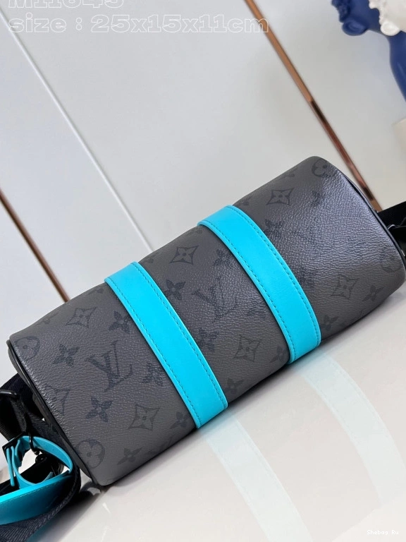 25 VUITTON KEEPALL BANDOULIÈRE LOUIS 0823